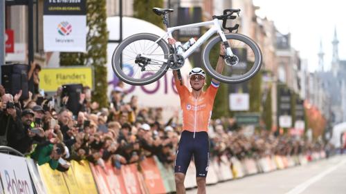 Třetí disciplína s titulem mistra světa! Mathieu van der Poel zakončil svou sezónu na vrcholu!