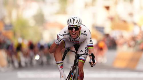 Pogačar konečně dobyl Milano-Sanremo! Drama, pád i epický sprint s Pidcockem