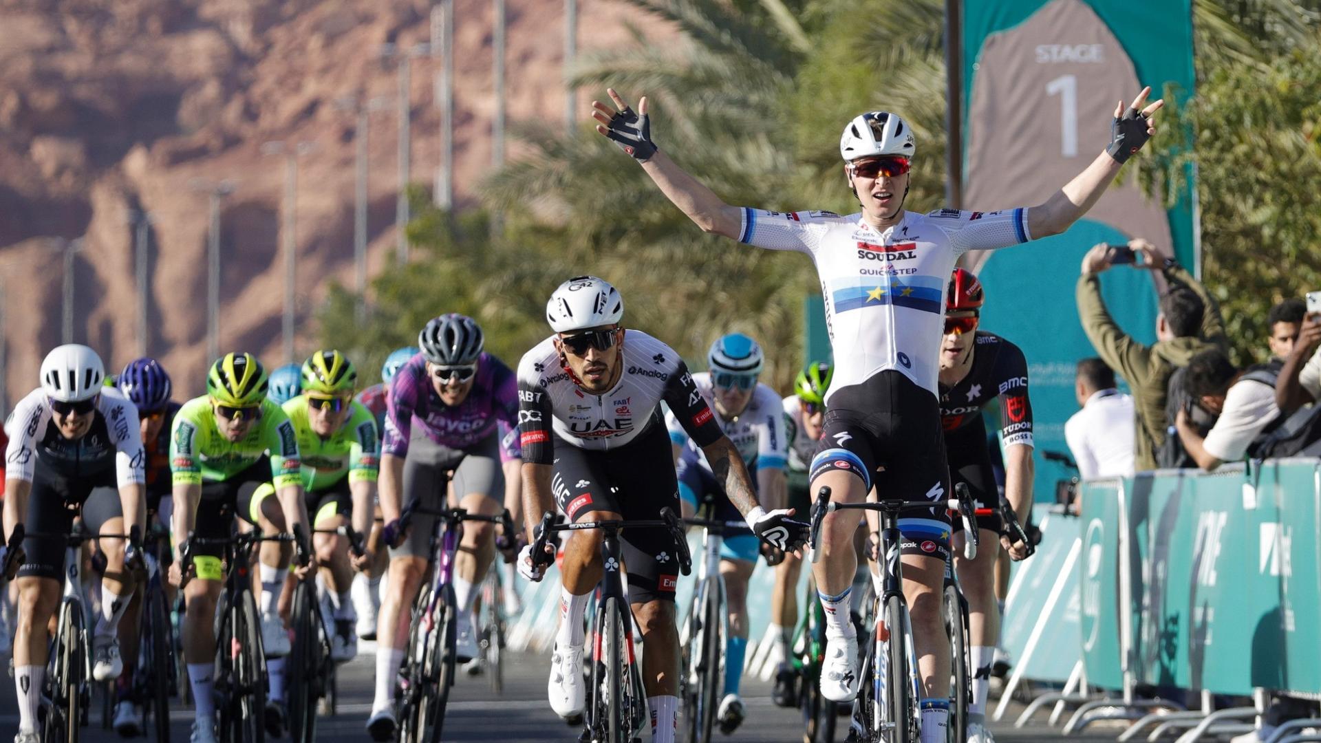 První letošní vítězství pro Tima i Soudal-QuickStep! Merlier ovládl úvodní etapu AlUla Tour!