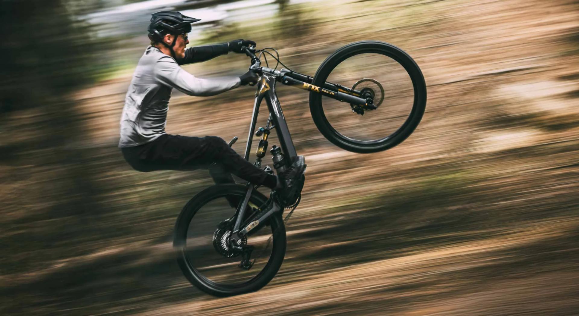 Nové e-MTB YT Industries DECOY X: Kolo extrémním výkonem a moderní technologií