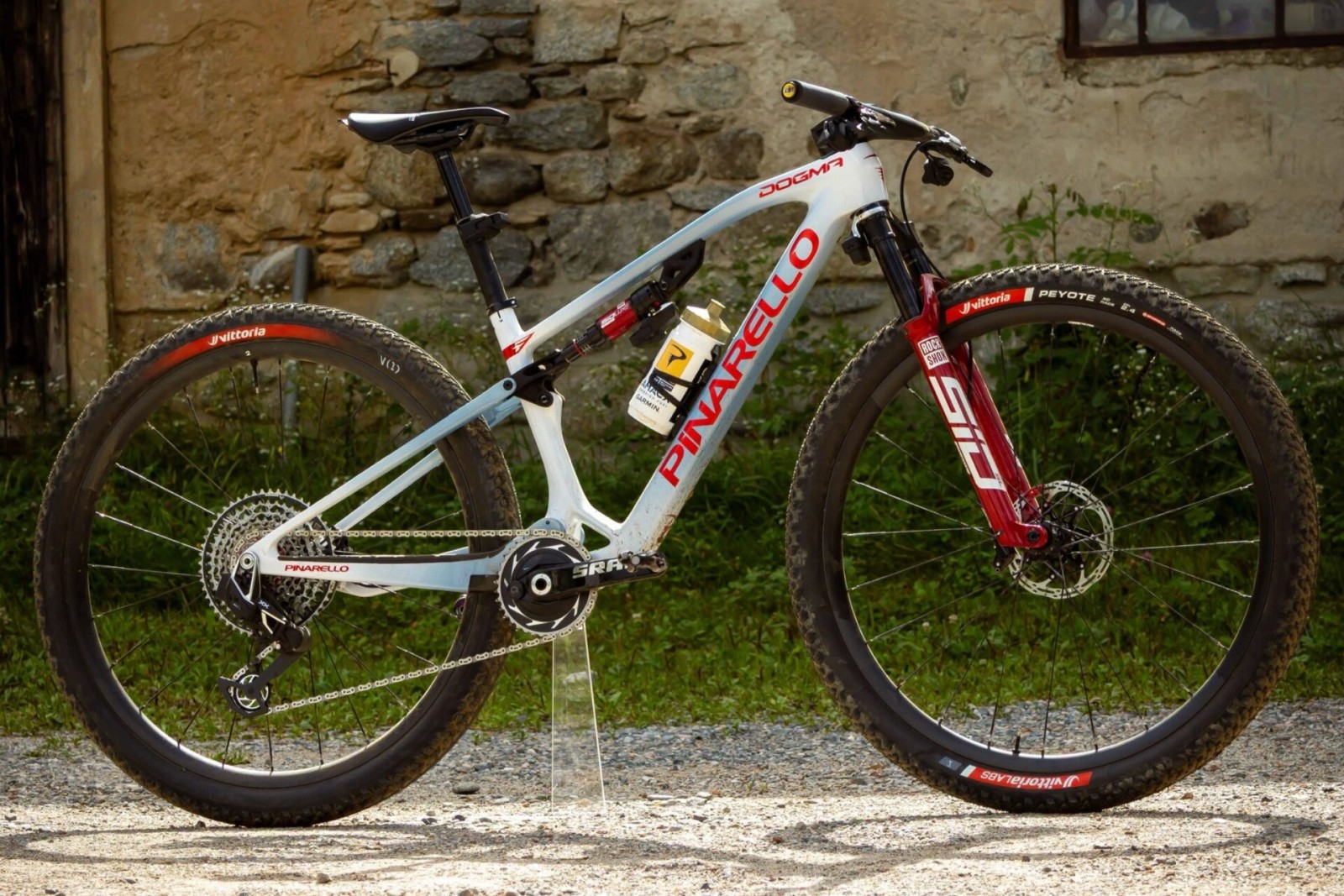 Pidcockove horské Pinarello 